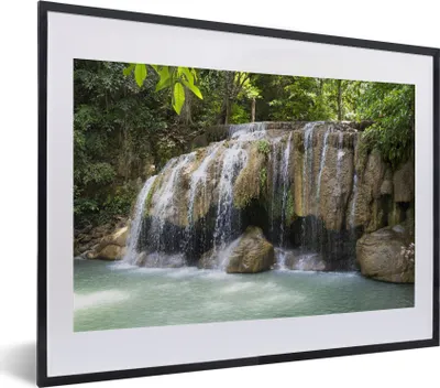 Produktbild von MuchoWow® MuchoWow® Gerahmtes Poster Wasserfall über Felsen im Erawan-Nationalpark in Thailand 40x30 cm - Poster mit zchwarzem Bilderrahmen - Bilderrahmen - Poster im Rahmen