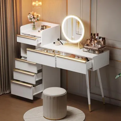 Zdjęcie produktu dla Stylowa toaletka LED z dużym lustrem, 6 szufladami i eleganckim designem, idealna do sypialni i salonu, kolor biały, wymiary: 102 x 100 x 41,5 cm