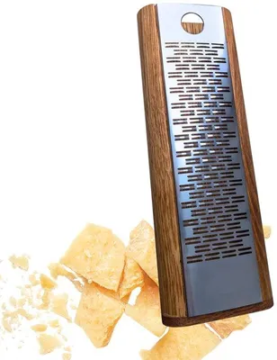 Produktbild von Edelstahl Reibe mit Holzbrett und Eichenholzbehälter