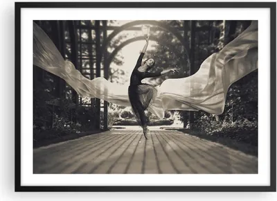 Produktbild von Gerahmtes Poster - Schwarzer Rahmen - Ballerina Tanz Luft - 70x50 cm - Wand Bild - Wanddeko - Wandbilder - Kunstposter - Wandposter - Bilderrahmen - Bilder - Kunstdruck - P2BAA70x50-4945