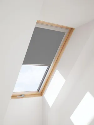 Image de Store vénusien occultant Unyqoos® pour fenêtres de toit VELUX (GGL/GGU/GPL/GPU MK04) – Gris, installation 78x98 cm, dimensions du verre 61x79,manuelle