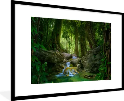 Produktbild von MuchoWow® Gerahmtes Poster Dschungel - Steine - Wasser - Natur - Pflanzen 90x60 cm - Poster mit Schwarzem Bilderrahmen Wandposter Rahmen Foto Bilder - Wanddekoration - Fotos