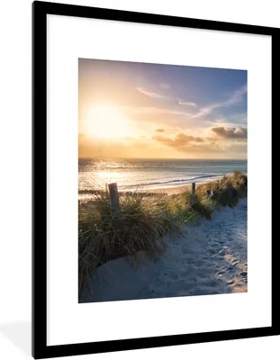 Produktbild von MuchoWow® Gerahmtes Poster Sonnenuntergang - Strand - Düne - Gras - Bank 60x80 cm - Poster mit Schwarzem Bilderrahmen Wandposter Rahmen Foto Bilder - Wohnzimmer - Dekorationen - Prämie