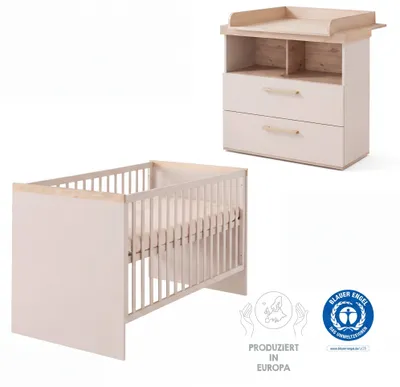 Produktbild von roba Babyzimmer Set 'Jimmy' - 2-teiliges Set mit Kombi-Kinderbett 70 × 140 cm & Wickelkommode - Mitwachsendes Babyzimmer im Skandi-Design, KI-generiertes Bild