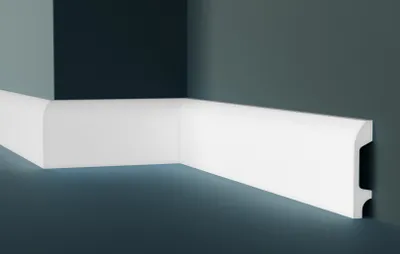 Produktbild von GRAND DECOR Sockelleisten, PolyurethanHartschaum & Flexibel - 2m Fußleisten mit Kabelkanal Bodenleisten Fußbodenleisten (50 Meter CR942 weiß)
