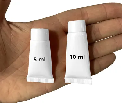 Produktbild von Set mit 50 nachfüllbaren Kosmetiktuben (10 ml, weiß)