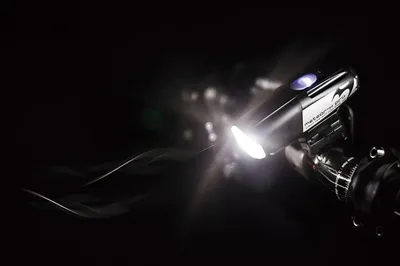Produktbild von Moon Meteor-X Auto Pro Fahrradfrontleuchte mit 600 lm und 56h Akkulaufzeit