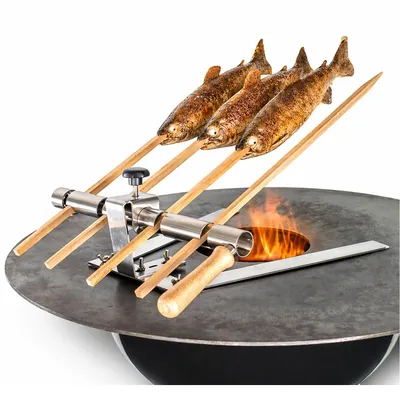 Produktbild von Steckerlfisch Halter mit Standfuß für Grillplatten und 4 Holzsteckerl