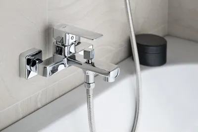 Zdjęcie produktu dla Bateria wannowa FACTOR, chrom