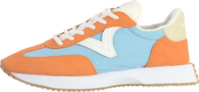 Produktbild von Sneakers mit Schnürsenkeln