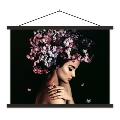 Produktbild von MuchoWow® Textilposter Blossom - Frau - Rosa - Luxus 150x113 cm mit schwarzem Rahmen - Wohnzimmer