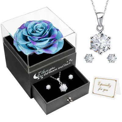 Produktbild von Konservierte Rose mit Schmuckstück für Damen als Geschenk