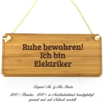 Produktbild von Mr. & Mrs. Panda Schild Elektriker - Geschenk, Graviert, Holz Türschild, Wegweiser, Landhaus, Geschenkidee, Shabby, Beruf, Schenken, Hinweisschild, wandtafel, Abschied