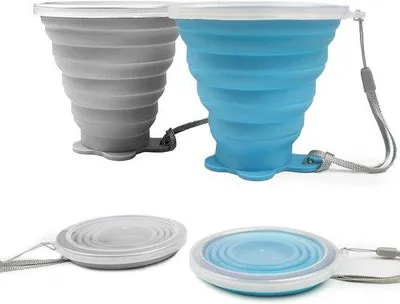 Obrázek produktu pro Sada 2 silikonových hrníčků, včetně cestovních šálků, silikonové hrníčky s plastovým těsnicím víčkem, přenosné, vhodné na piknik, kempování a turistiku