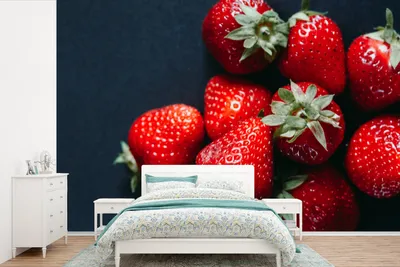 Produktbild von MuchoWow® Fototapete für Wohnzimmer oder Schlafzimmer Wandtapete Vinyl Motivtapete Obst - Erdbeere - Schwarz - 390x260 cm - Papiertapete