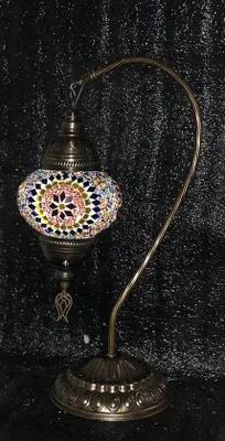 Immagine prodotto di Lampada da tavolo mosaico colorato fatta a mano in Turchia, lampada orientale ad arco, lampada da comodino E14, altezza 42 cm