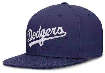 Image de Casquette Nike MLB des Dodgers, Dri-Fit, à visière arrondie et structure rigide, taille 7 1/4, bleu 7 1/4