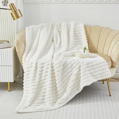 Produktbild von Unyqoos® Kunstfell-Wendedecke – weiche, warme Plüsch- & Flanell-Decke für Sofa, Bett & Sessel, maschinenwaschbar, trocknergeeignet, leicht, verschiedene Farben & Größen