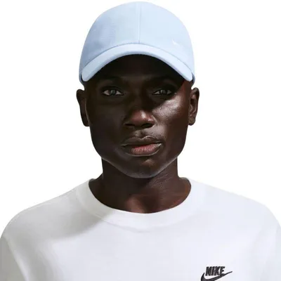Zdjęcie produktu dla Czapka Nike Club, jasnoniebieska, model FZ5698, kolor 407, rozmiar: M/L