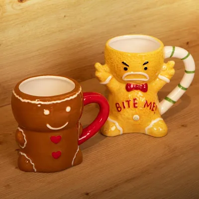 Produktbild von 3D Kaffeebecher „Bite Me“ aus Dolomit | Lustiger Becher mit Biss-Design | Hochwertige Tasse für Kaffee, Tee & heiße Getränke