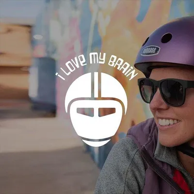 Produktbild von Famanu Helm Unisex mit MIPS-Sicherheit - Mehrfarbig