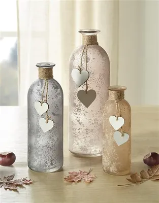 Produktbild von 3x Vasen "Flasche" aus satiniertem Glas mit Herzen aus Holz, Blumenvase, Flaschenvase, Dekoflasche, Vasenset