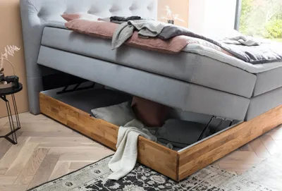 Produktbild von Belanoti MARBO Boxspringbett 180x200 mit Bettkasten 7-Zonen Taschenfederkern Matratze inklusive Visco Topper Bett 180x200 Eiche in der Farbe Hellgrau H2/H3 Polsterbett mit Massivholz Eiche