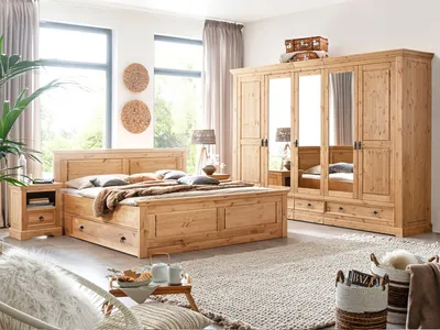 Schlafzimmer mit Kleiderschrank gross Doppelbett Nachttisch Bettkasten