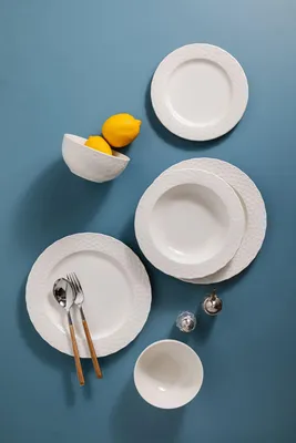 Obrázok produktu pre Hermia Concept, kvalitná 24-dielna jedálenská súprava zo 100 % porcelánu, biela | 6 servírovacích tanierov, 6 tanierov, 6 dezertných tanierov, 6 misiek | Vhodná do umývačky riadu a mikrovlnnej rúry, elegantná a funkčná.