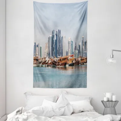 Produktbild von ABAKUHAUS Küsten Wandteppich und Tagesdecke, Katar Stadt Dhow Schiffe aus Weiches Mikrofaser Stoff Waschbar ohne Verblassen Digitaldruck, 140 x 230 cm, Hellblau Zimt
