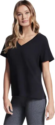 Produktbild von Skechers Pima V-Neck Tee TP130-BLK