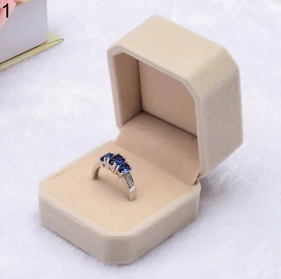 Produktbild von Samt-Verlobungs-/Hochzeits-Ohrring-Anhänger-Schmuck-Display-Box-Geschenketui-Beige