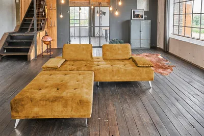 Produktbild von KAWOLA Sofa WIOLO Schlafsofa Daybed mit Hocker velvet cognac