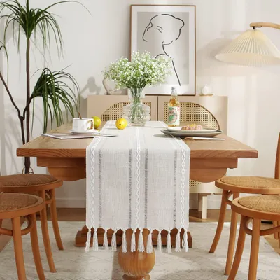 Image de Nappe en coton avec motif ajouré, 230 cm