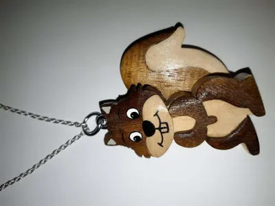Produktbild von Kette mit Holzanhänger Eichhörnchen, Ketten Modeschmuck Tiere Tier