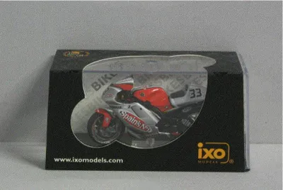 Obrázok produktu pre Yamaha YZR-M1 'M. Melandri' 200 - 1:24 - IXO Models