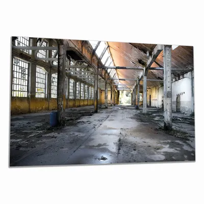 Produktbild von Wallario Herdabdeckplatte aus Glas, Größe 90 x 52 cm 1-teilig, Motiv Alte Industriehalle  leerstehend und einsam