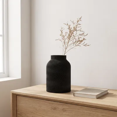 Produktbild von Deko Vase Luna 17,2 cm, gewellte Rippen aus PLA – Schwarz