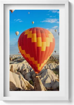 Produktbild von Fliegende Luftballons– Wandbild mit Rahmen – Gerahmtes Bild  – Wanddekoration – 40x60 cm – Weiß