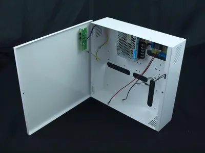 Zdjęcie produktu dla Zasilacz impulsowy 13,8 V 4 A 17 Ah z obudową ochronną