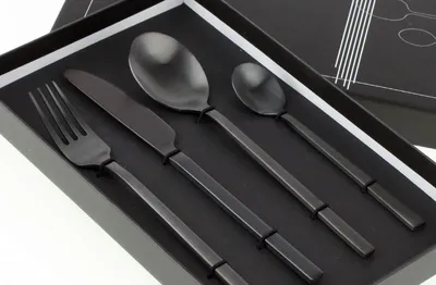 Produktbild von 4-teiliges Besteck-Set aus mattem, schwarzem Edelstahl