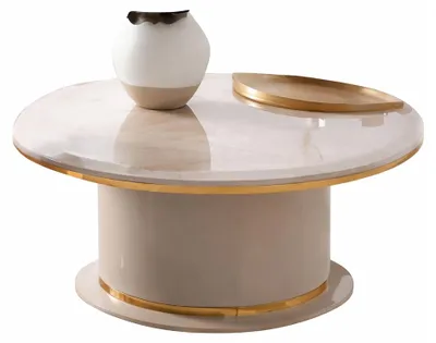 Image de Table basse élégante aux accents dorés et au design moderne