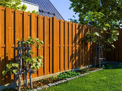 Produktbild von WOODTEX Pinie 180x180 cm Sichtschutzzäune aus Holz, Gartenzaun Kiefer naturbelassen, langlebiger Sichtschutz, blickdichte Zaunelemente, fertig montiert, für Terrasse und Balkon