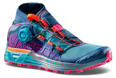 Blau-pinker La Sportiva Cyklon Woman Schuh mit Boa-Verschlusssystem und auffälliger Sohle