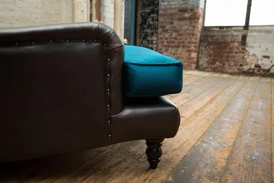Produktbild von Chesterfield Ledersofa Couch Polster designer 2 Sitzer Textil Sofas Couchen Neu