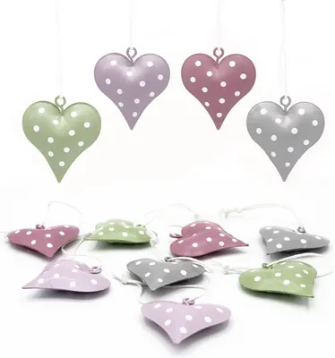 Image de 12 pendentifs en forme de cœur, en métal, de différentes couleurs, de 3 cm, pour la décoration