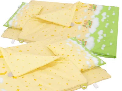 Zdjęcie produktu dla Pościel do przedszkola z wypełnieniem 220x80 cm zapinana pościel BOBO bawełna - zielone chmurki z misiami