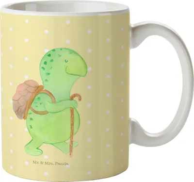 Produktbild von Mr. & Mrs. Panda Keramiktasse Schildkröte Wanderer - Gelb Pastell - Geschenk, Pott, Bedruckte Tasse, Schildkröten, Entpannt, Kaffeetasse, Motivationsspruch, Rucksack