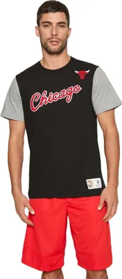 Immagine prodotto di T-shirt Mitchell & Ness TCRW1222-CBUYYPPPBLCK-BLACK da Uomo