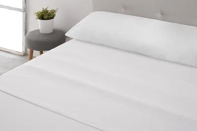 Produktbild von Famanu Kissenbezug - Extra weiche Mikrofaser - 100% Polyester - 90 cm